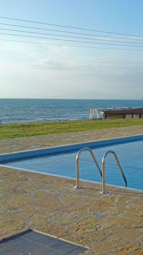 Εξωτερική Πισίνα στη Μεσσηνία από την Art Water