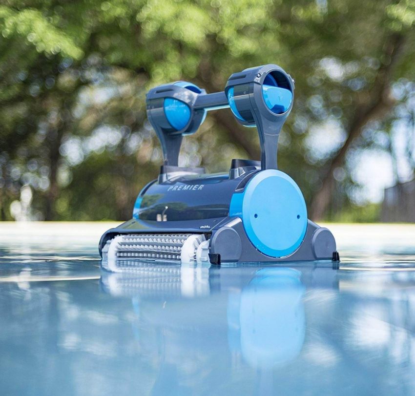 Καθαρισμός & Συντήρηση πισίνας με σύγχρονα εργαλεία